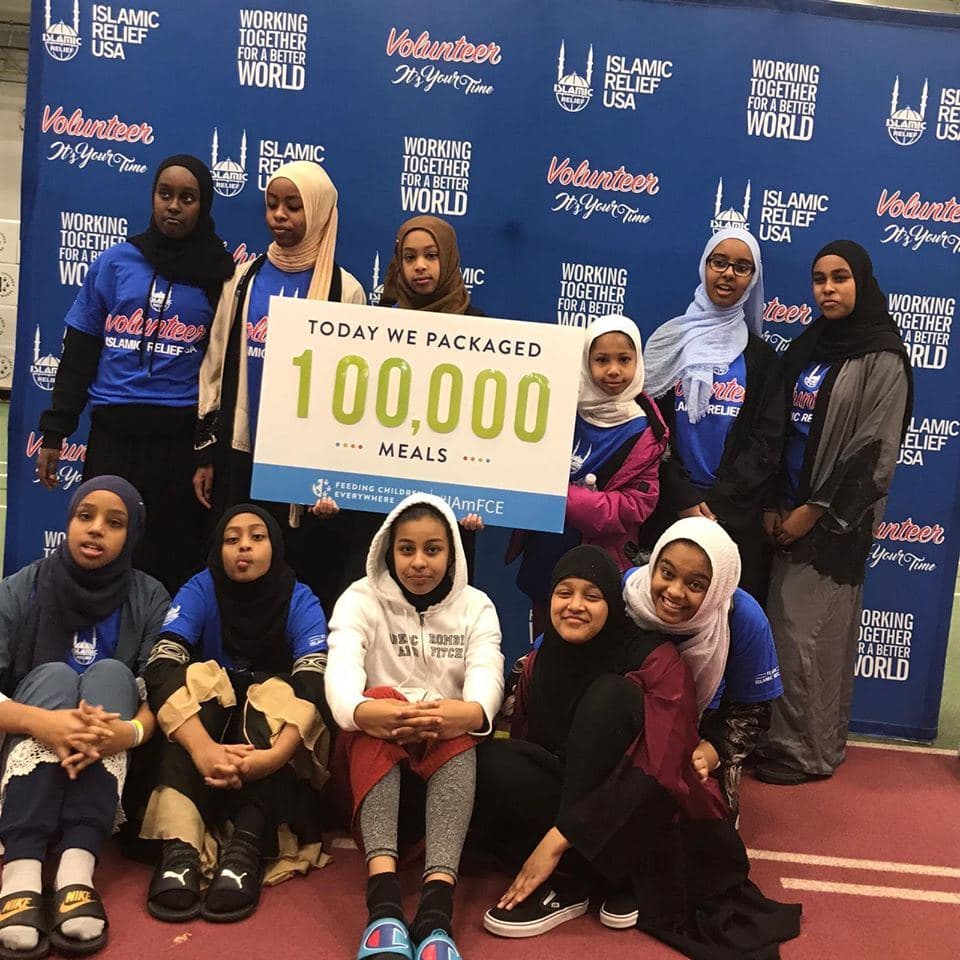 Youth volunteering together with Selam Foundation